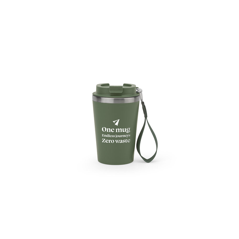 Reisebecher aus Edelstahl (90 % recycelt) und Außenwand aus PP mit matter