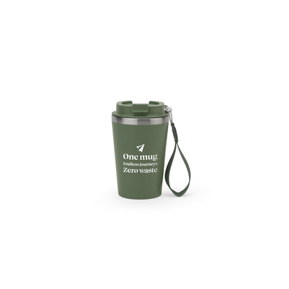 Reisebecher aus Edelstahl (90 % recycelt) und Außenwand aus PP mit matter