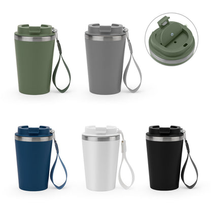 Reisebecher aus Edelstahl (90 % recycelt) und Außenwand aus PP mit matter